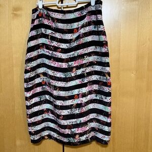 Nicole Miller Artelier Silk Skirt Size 10 Black/White Stripes with Floral